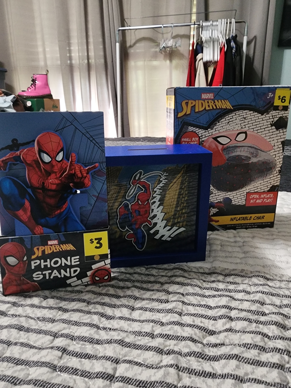 Marvel Spider-Man Decorative Set in Red and Blue